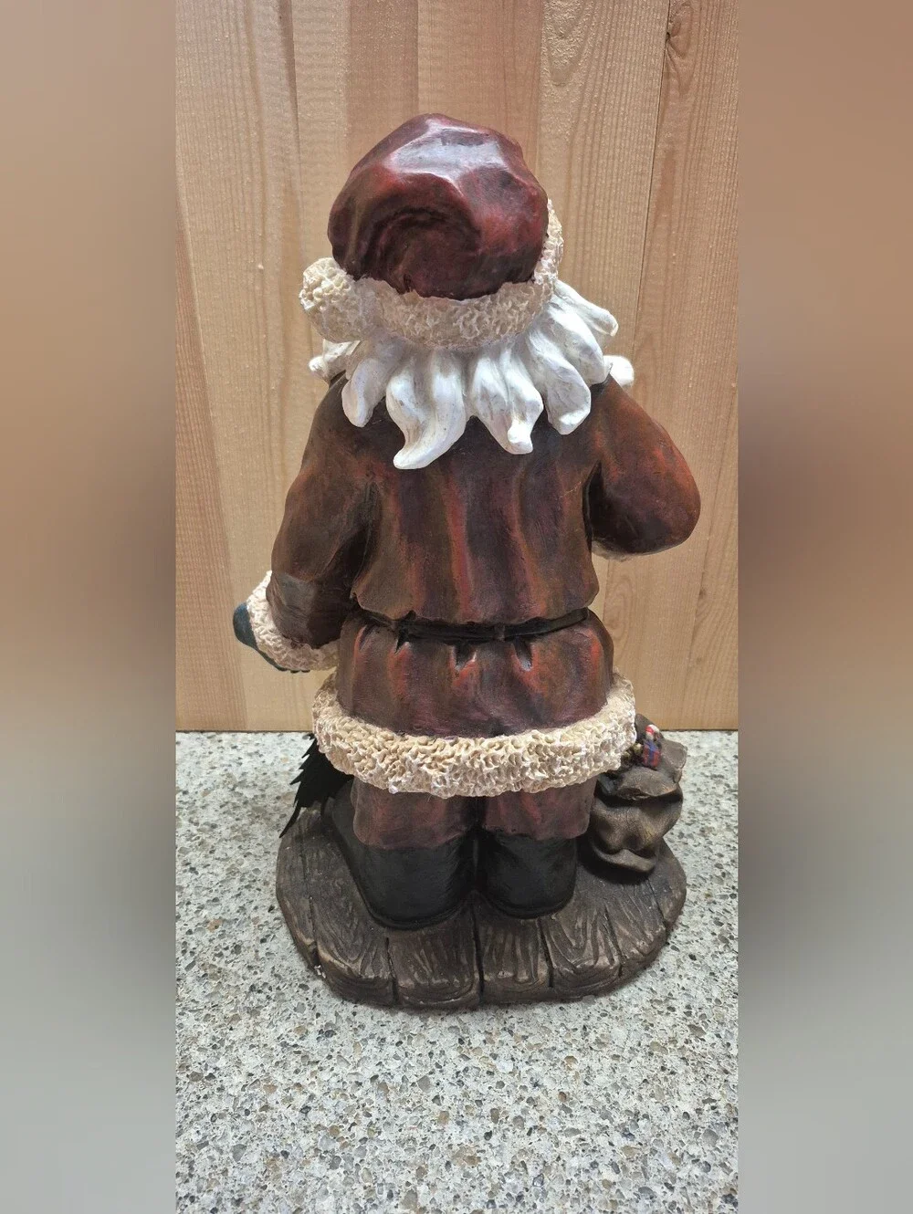 Vintage Style Folk Art Rustic Resin Santa Figurine Statue 14